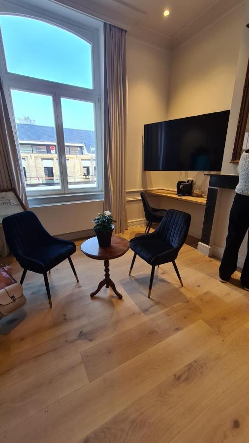 예페르 St-Georges IV B&B 외부 사진